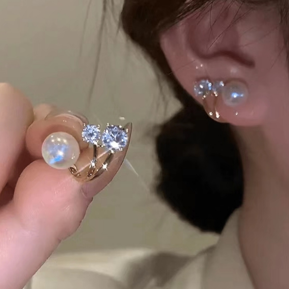 Sparkling Rhinestone Pearl Earrings - Picture 1 of 6